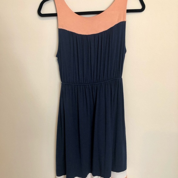 Soprano Color Block V-Neck Dress - Picture 2 of 6